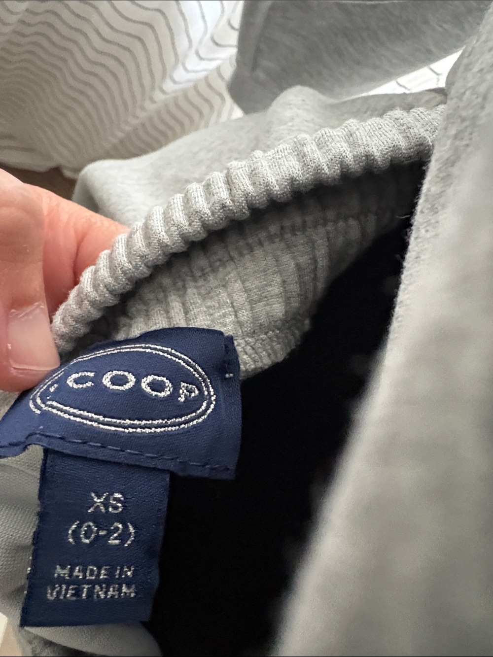 Cozy Wide-Leg sweat shirt and pants set in Light Gray - Picture 6 of 8